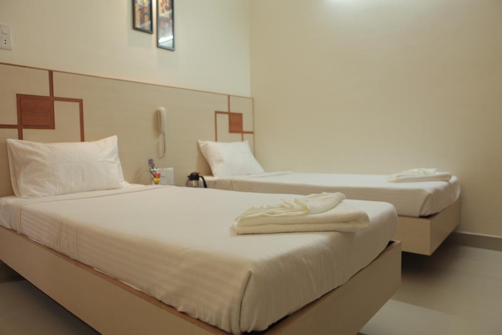 Our Nest Hotel Hyderabad Ngoại thất bức ảnh