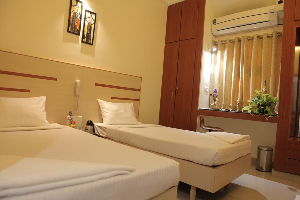 Our Nest Hotel Hyderabad Phòng bức ảnh